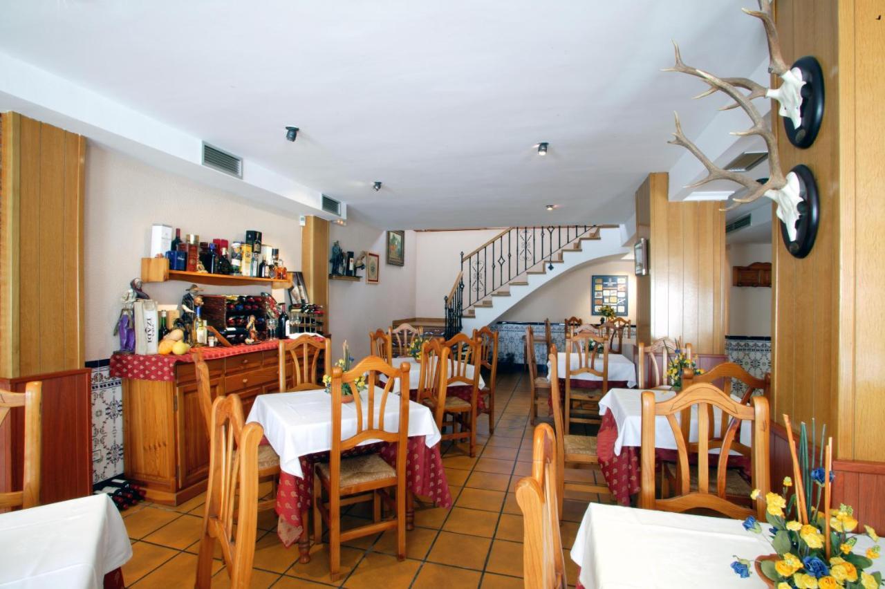 Apartamentos Hotel 77 Ayora Exterior photo